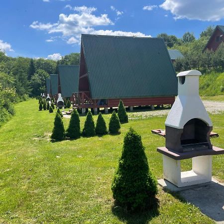 Uweronci Otel Ustrzyki Dolne Dış mekan fotoğraf