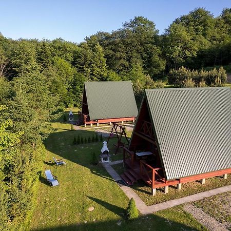Uweronci Otel Ustrzyki Dolne Dış mekan fotoğraf