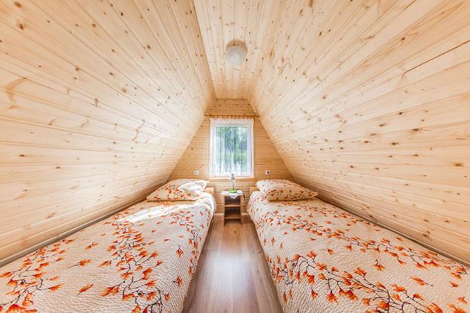 Uweronci Otel Ustrzyki Dolne Dış mekan fotoğraf